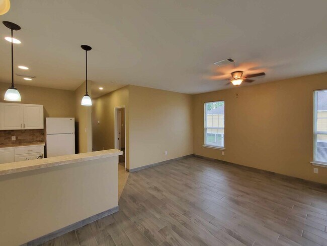 Foto del edificio - 527 12th St