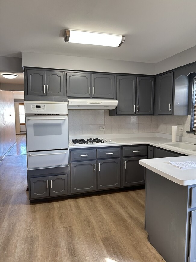 Building Photo - 2538 N 75th Ave