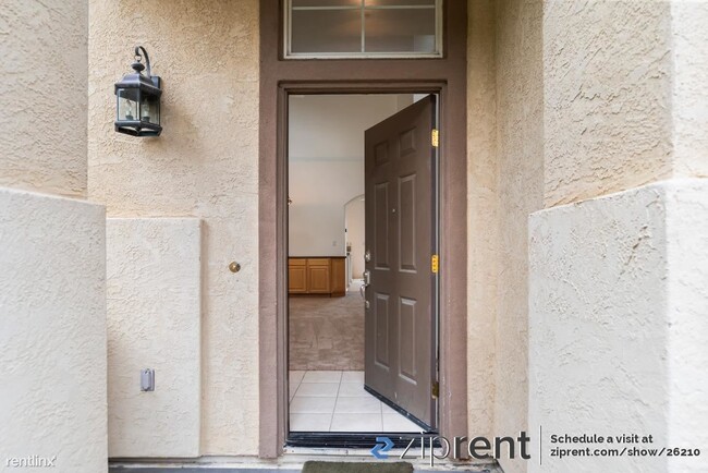 Building Photo - 4 br, 2.5 bath House - 290 Bay Ridge Drive...