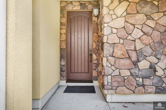 Photo - 584 De Guigne Dr Apartment