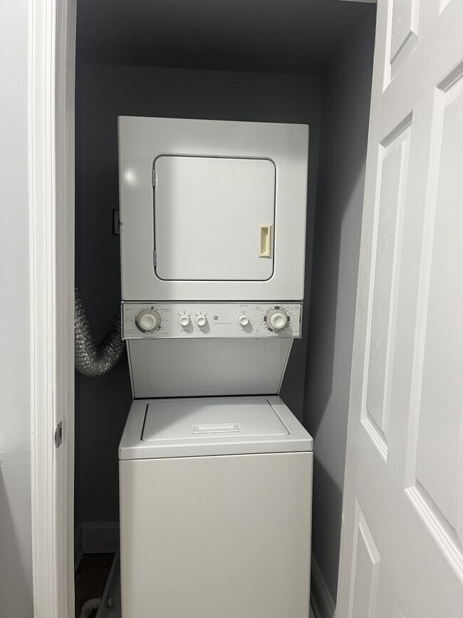 Building Photo - 1118 Homewood Ave