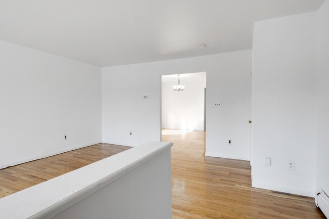 Building Photo - 420 Myrtle Ave
