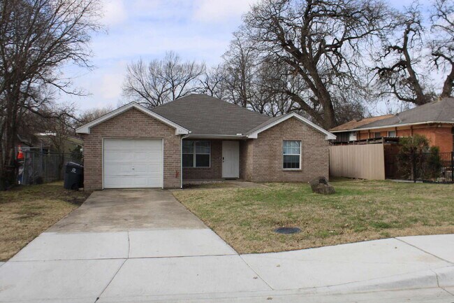 Foto del edificio - 421 Myers Cir