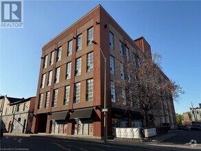 Building Photo - 11 Rebecca St