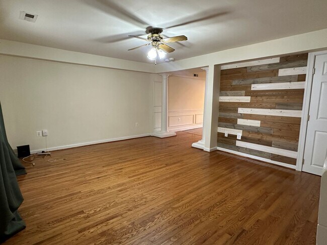 Foto del edificio - 306 Highland Ave