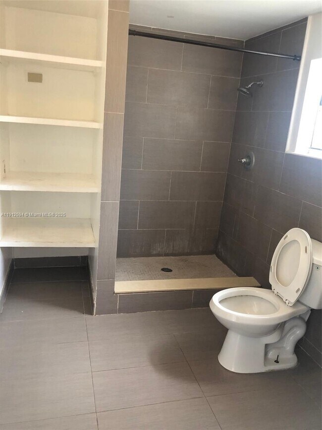 Foto del edificio - 2519 Pierce St