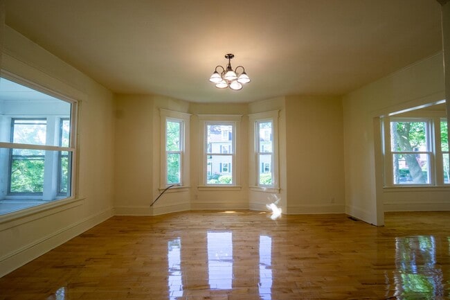 Building Photo - 614 Ackerman Ave