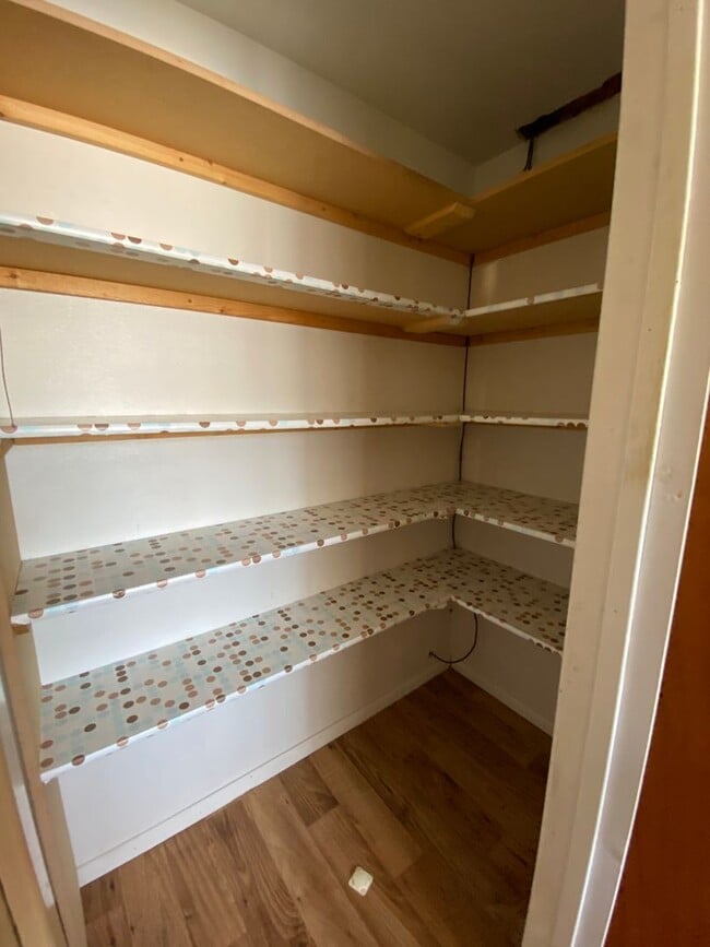 Building Photo - 3984 Ethel Ln