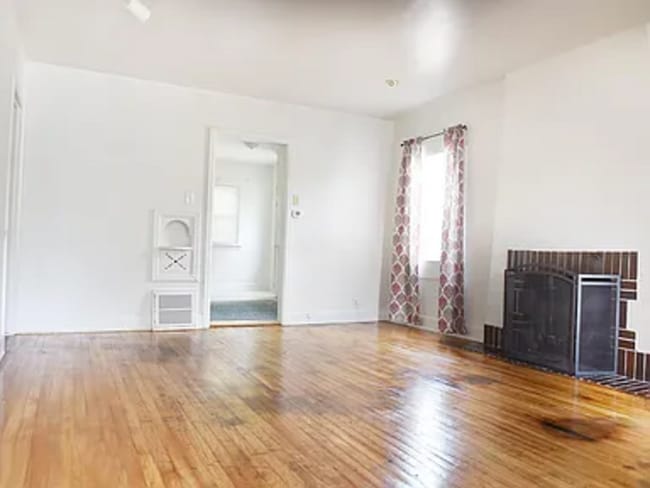 Building Photo - 1013 14th St