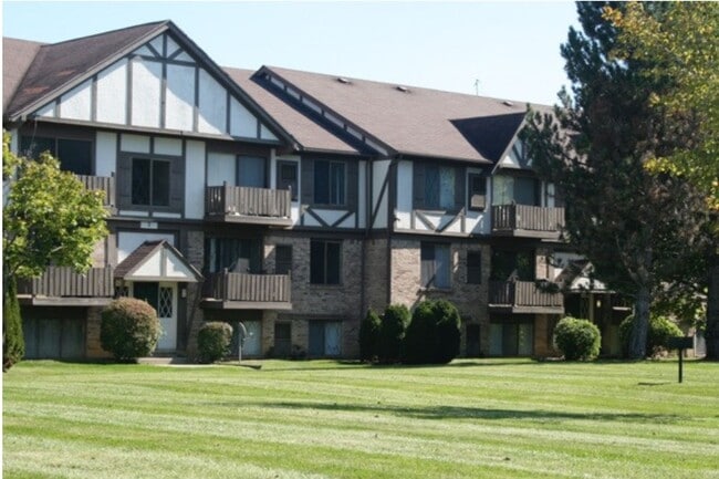 Building Photo - Sugartree Apartments