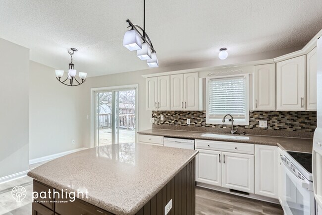 Building Photo - 13291 Caramel Trail, Eden Prairie, MN, 55346