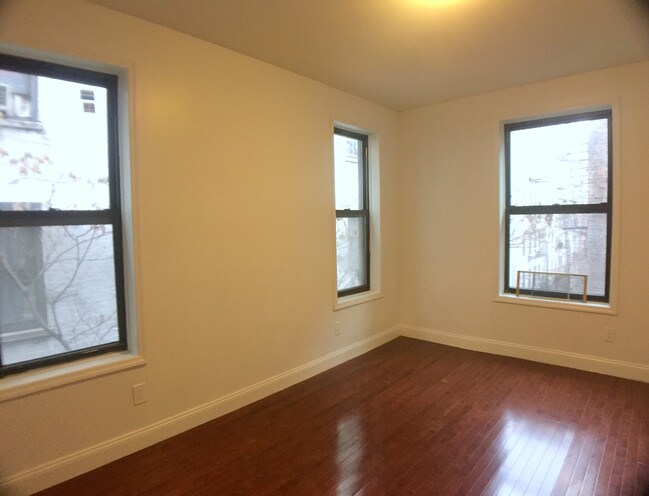 Building Photo - 3820 Broadway