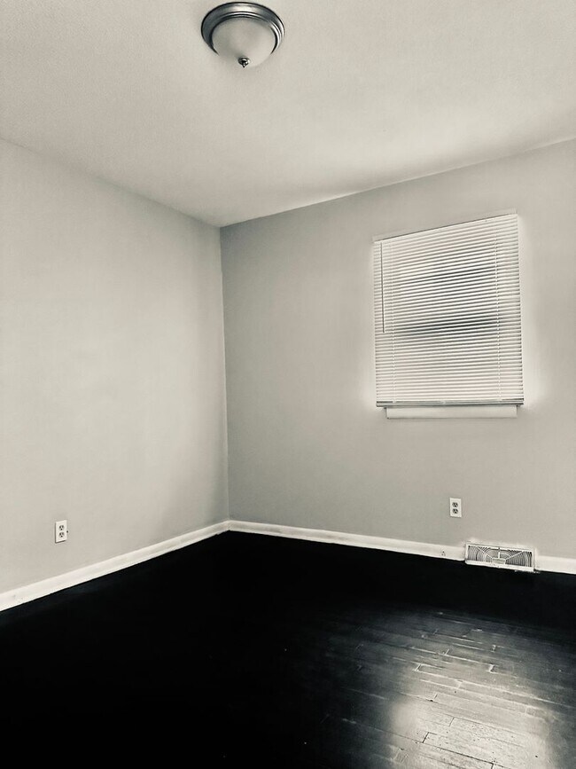 Foto del edificio - Cute 3 Bedroom 1 Bath Ranch For Rent!