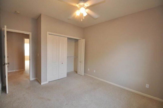Building Photo - 1907 Ruby Oaks Ct