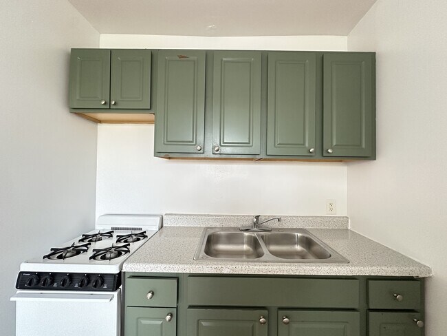 Foto del edificio - 2649.5 N Spaulding Ave