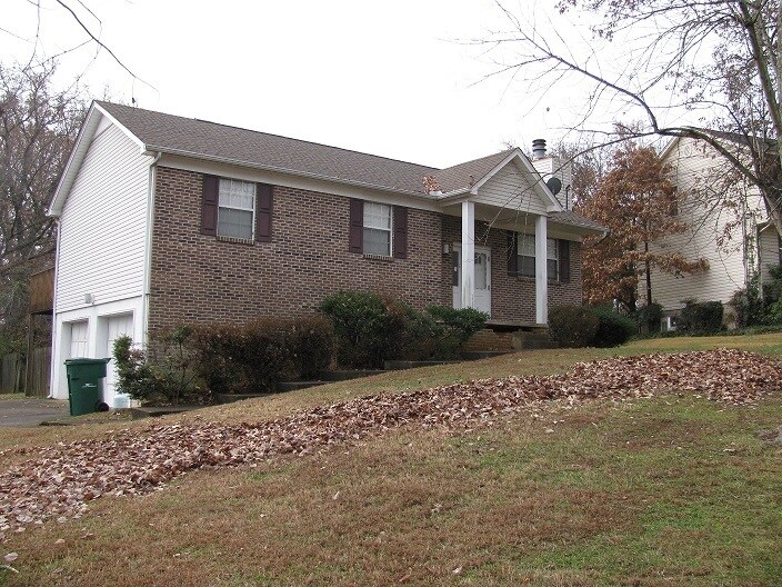 Primary Photo - 1927 Penwood Dr