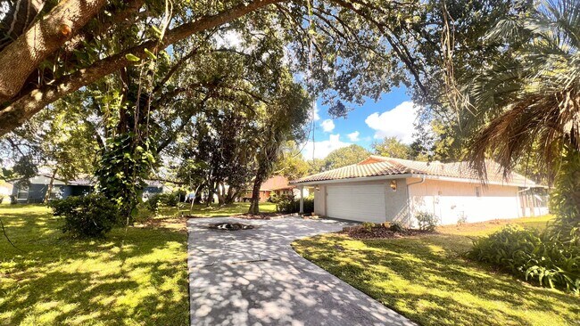 Foto del edificio - AMAZING 3 Bedroom 2 Bathroom Home in Orlan...
