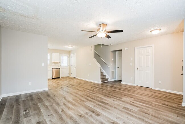 Building Photo - 206 Mingocrest Dr