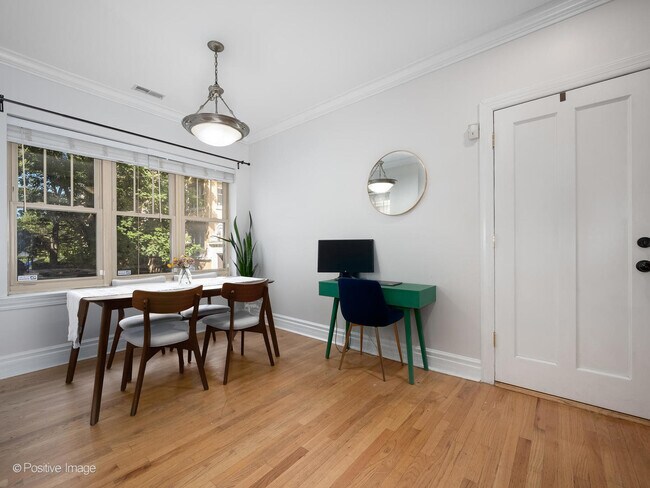 Foto del edificio - 3137 W Palmer Square