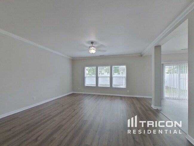 Foto del edificio - 2069 Durand Rd