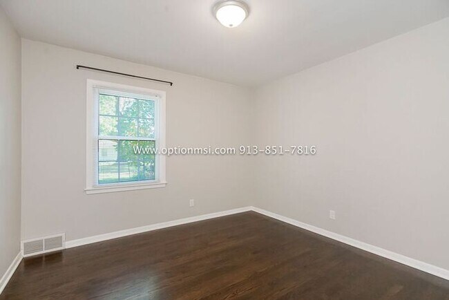 Foto del edificio - Fantastic four-bedroom ranch in the heart ...