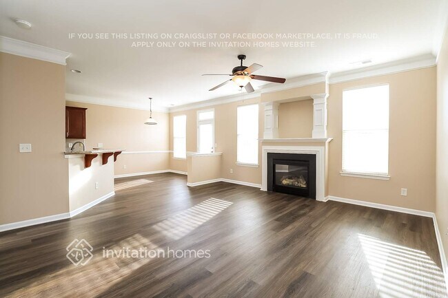 Foto del edificio - 2005 City Lights Dr