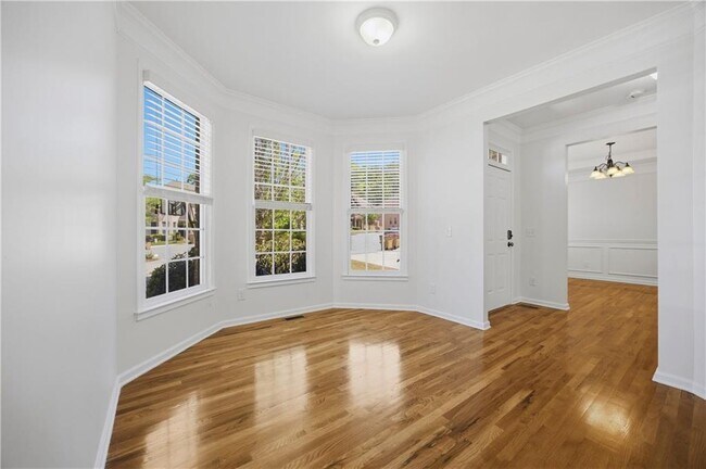 Foto del edificio - 455 Park Pl Ct