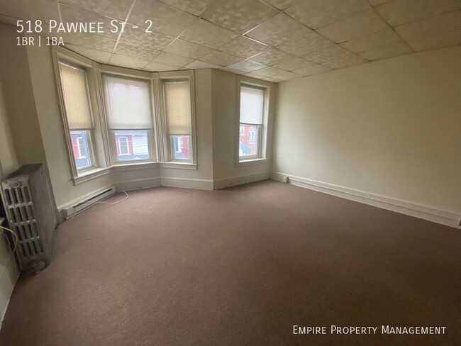 Building Photo - 2nd Floor: 1 Bedroom/1 Bathroom Apartment ...