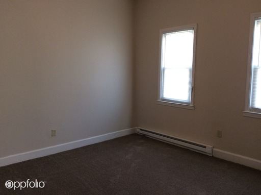 Building Photo - 25 E Caven St