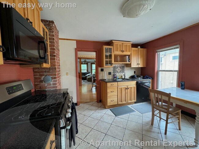 Foto del edificio - Somerville/Tufts 3+ Bedroom for $3,600