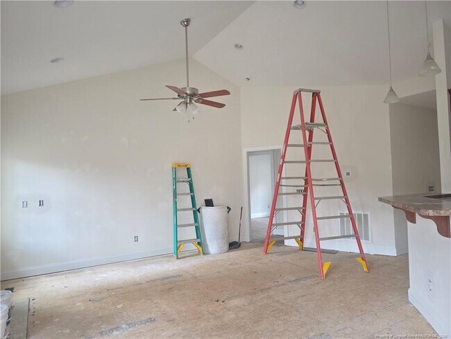 Building Photo - 507 Moss Pink Dr