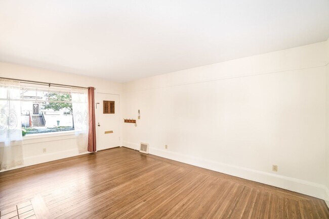 Foto del edificio - 1537 Court St