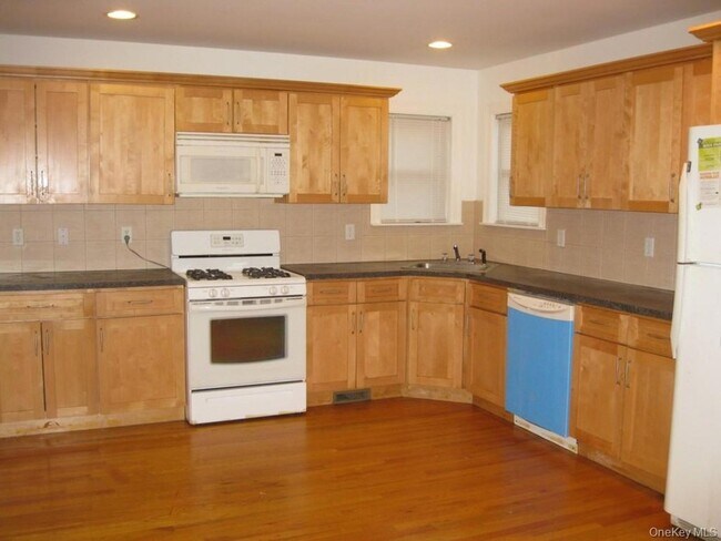 Photo - 622 S 6th Ave Apartment