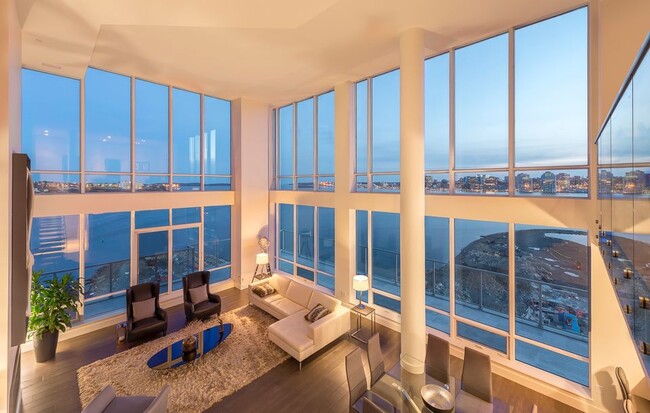 Building Photo - The Aqua Vista - Penthouse