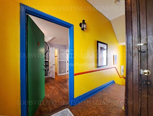 Building Photo - 710 Rubel Ave