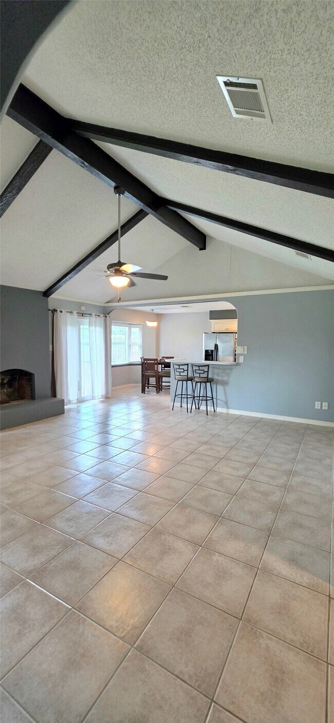 Building Photo - 13882 Foxford Way