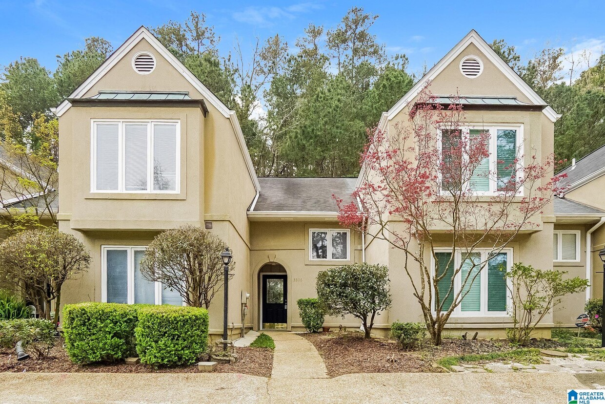 3306 Shallowford Cir, Vestavia Hills, AL 35216 Townhome Rentals in