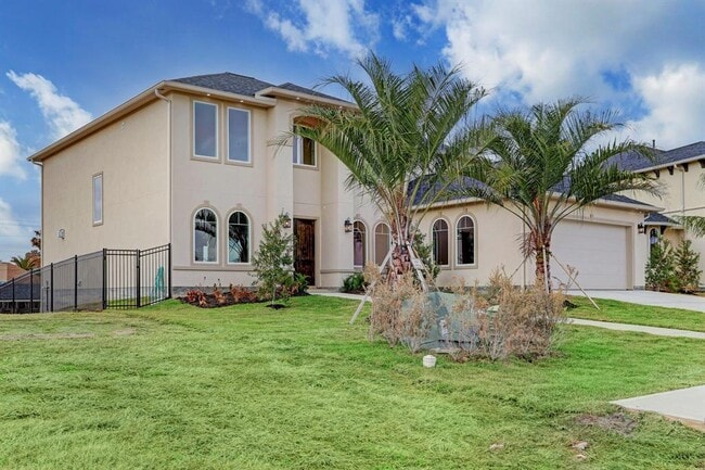 Building Photo - 604 Appia Dr