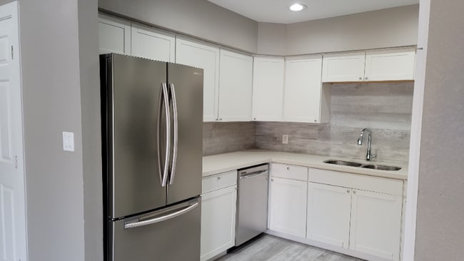 Building Photo - 2232 E Roosevelt St