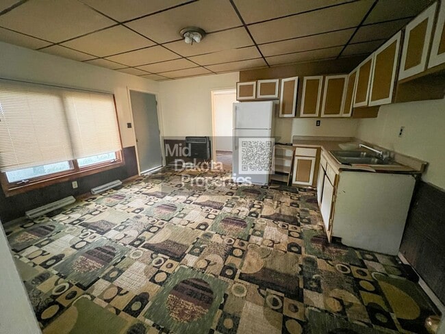 Building Photo - 408 S Duff St