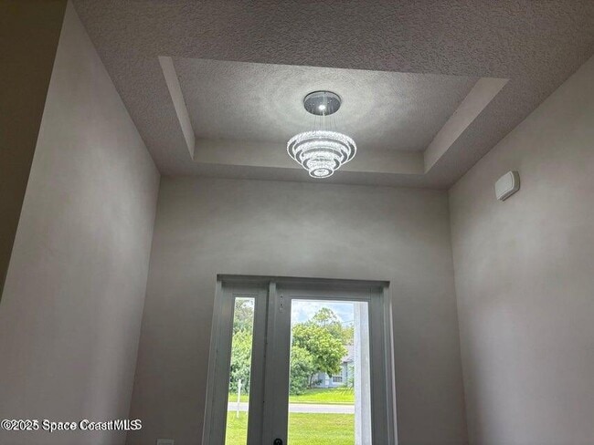 Building Photo - 3839 Jupiter Blvd SE