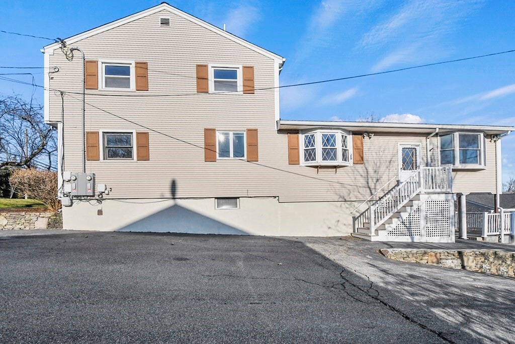 72 Cambridge Rd, Woburn, MA 01801 Townhome Rentals in Woburn MA