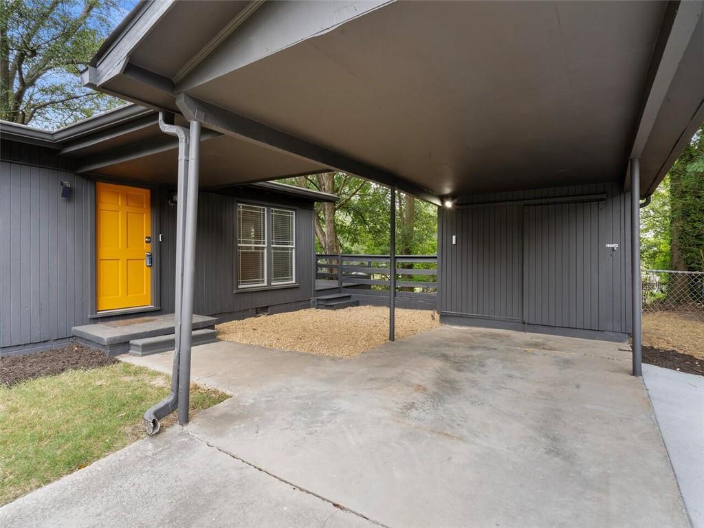 Primary Photo - 3132 Laventure Dr