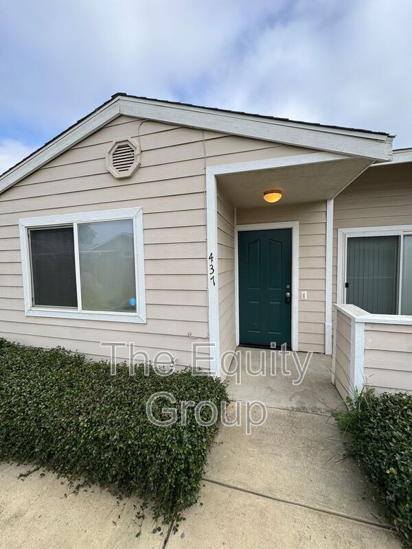 Building Photo - 437 N Park St