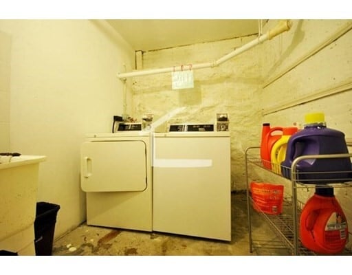 Building Photo - 39 Addington Rd