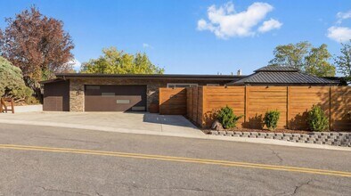 Building Photo - 4294 S Fortuna Way