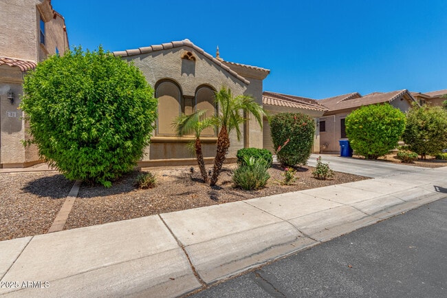 Building Photo - 82 W Aster Dr