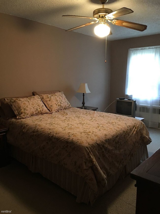 Foto del edificio - 10777 100th St