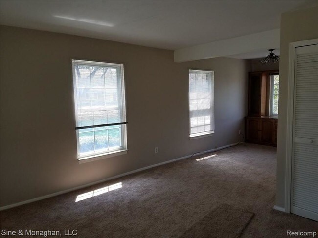 Foto del edificio - 22901 Gary Ln