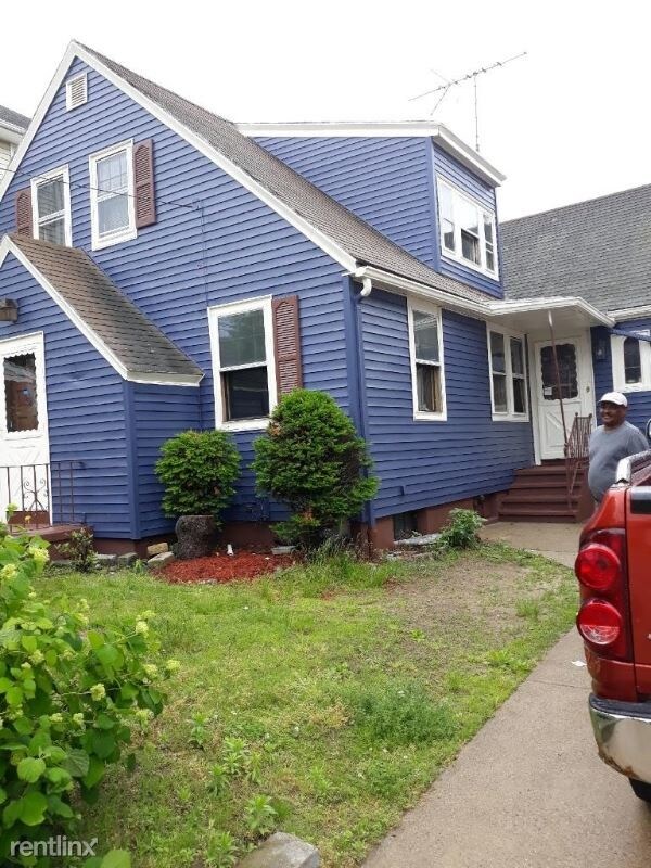 Primary Photo - 5 br, 2 bath House - 305 Logee Street